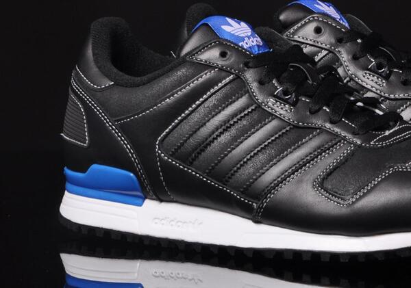 エム adidas-zx-700-m-q34161-q34161-